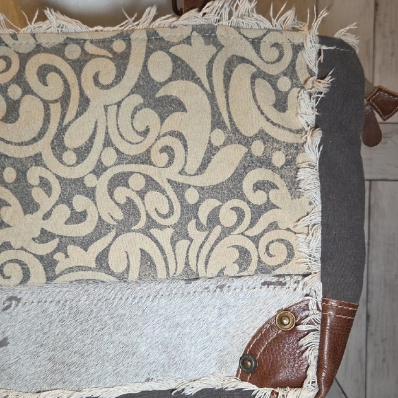 Myra Bag Elegant Gray and Brown Tote - Picture 2 of 16